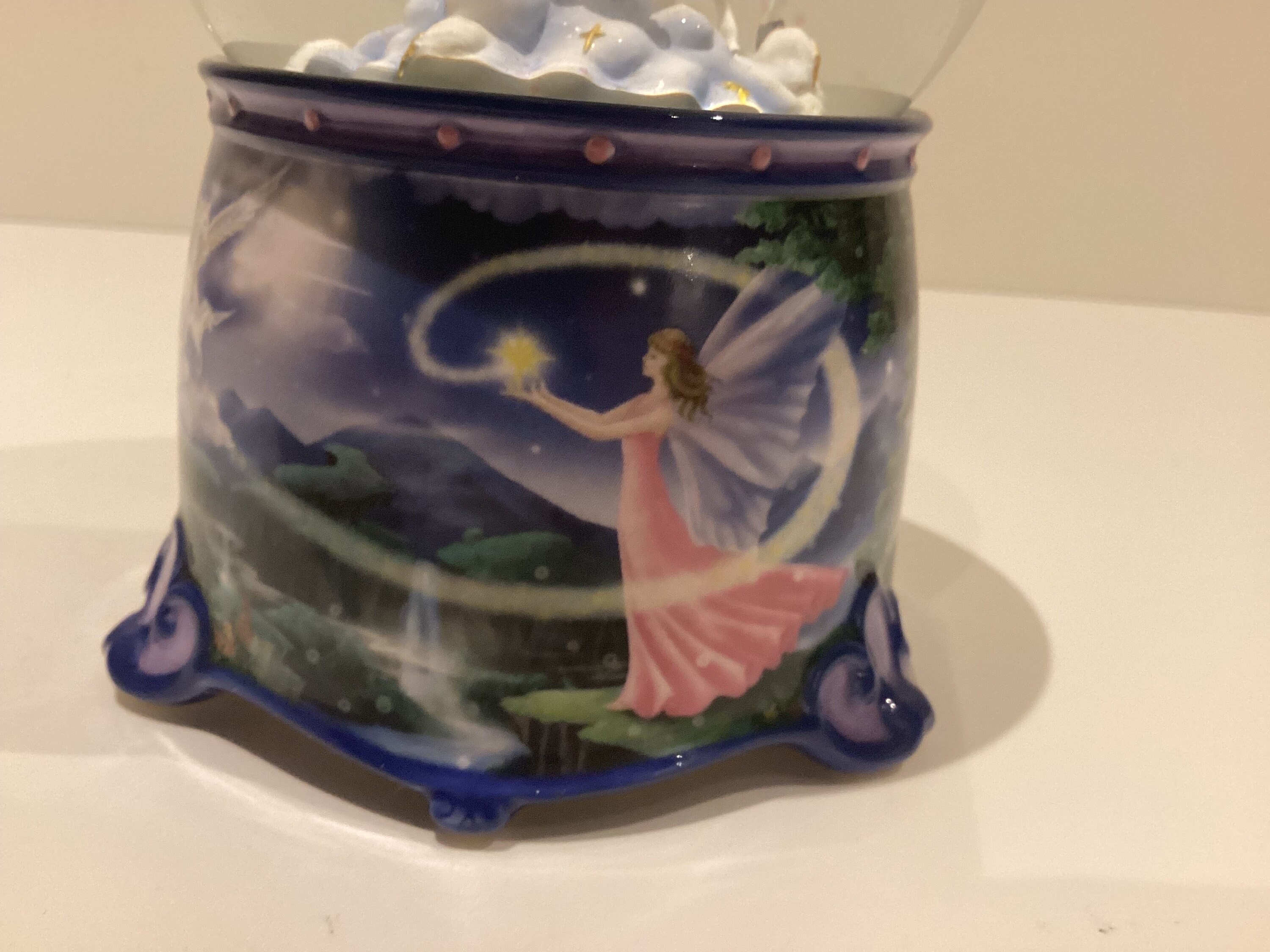Vintage Musical Sphere | Rotating Pegasus Glass Globe, "Magic Flute" Melody Working — photo 8 of 10