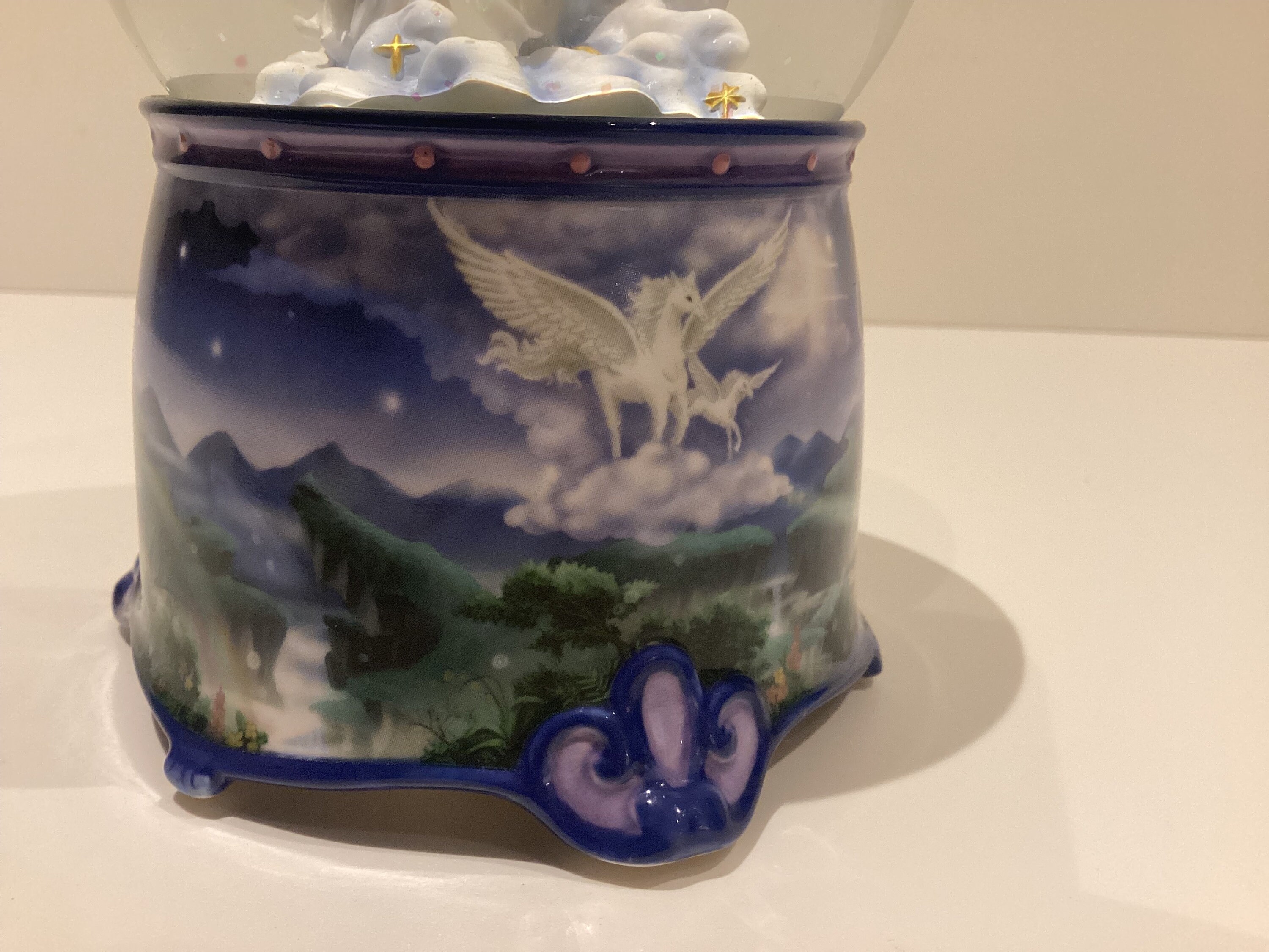 Vintage Musical Sphere | Rotating Pegasus Glass Globe, "Magic Flute" Melody Working — photo 10 of 10
