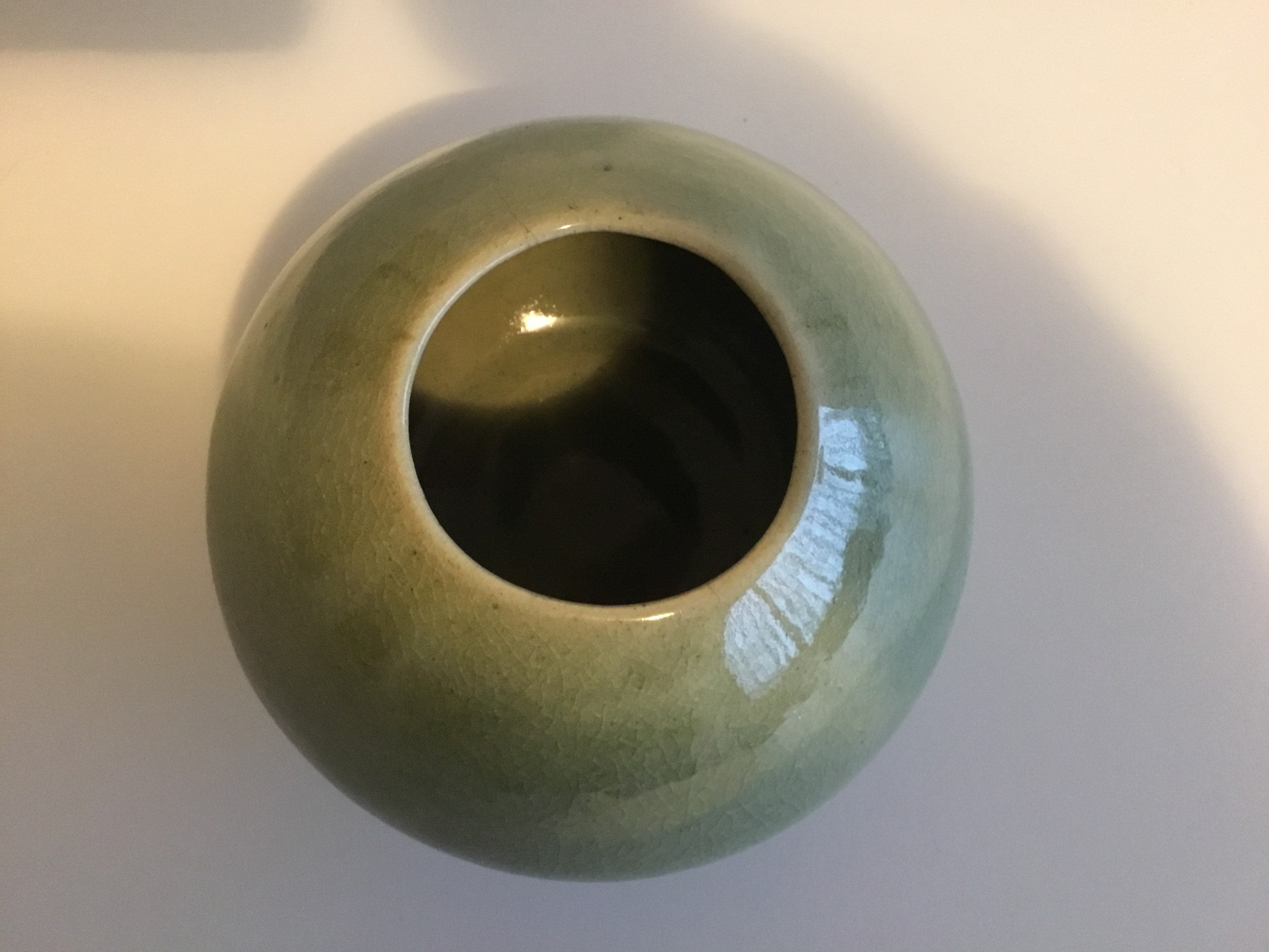 Celadon Vase Mengrai Thai Crackle Glaze Green Ceramic Chiang Mai Vintage — photo 5 of 6