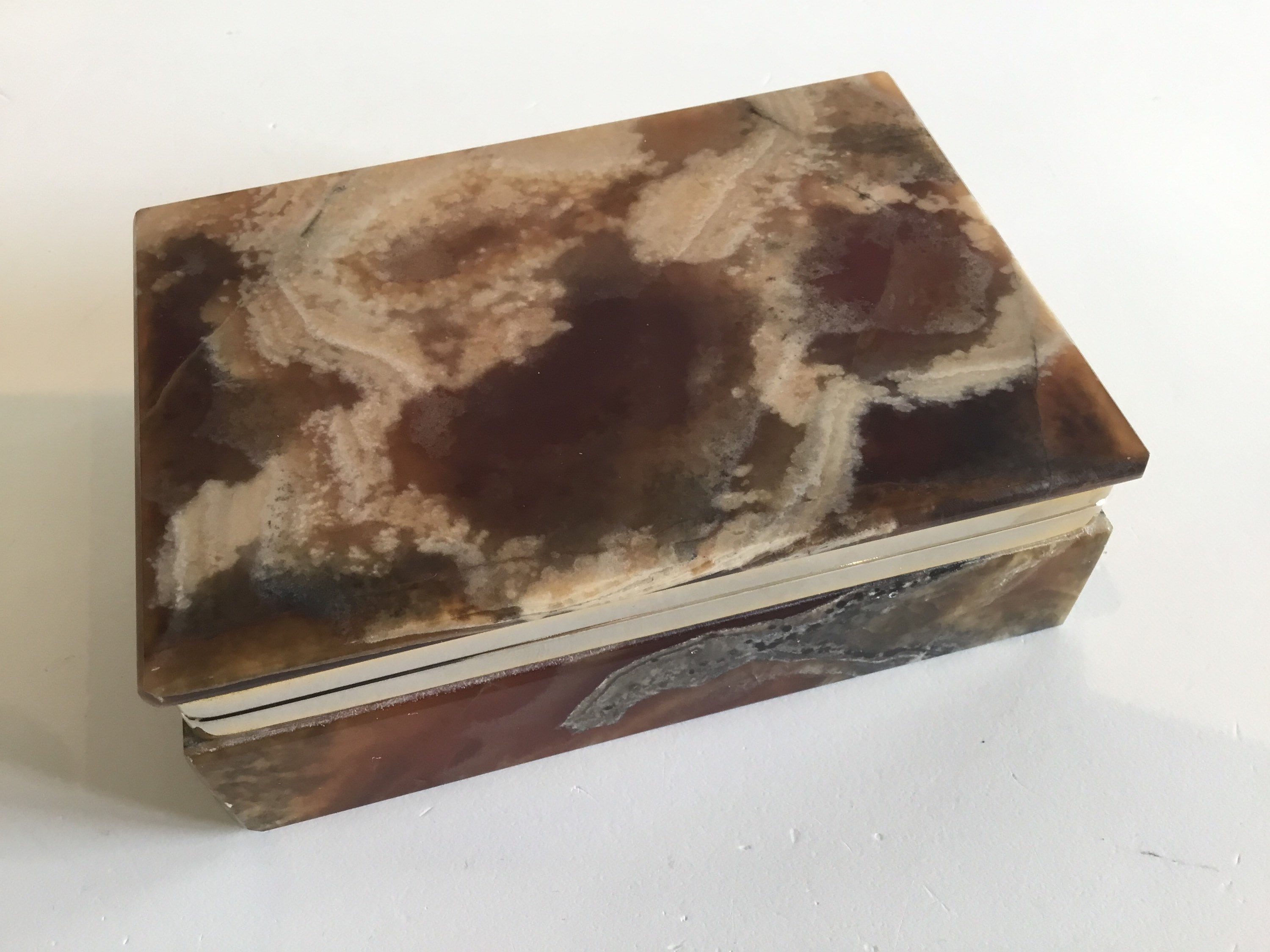 Vintage Onyx Box | 1950s Italian Imperial Tuscan Agate, Gold Plated Cigarette Case — photo 2 of 9