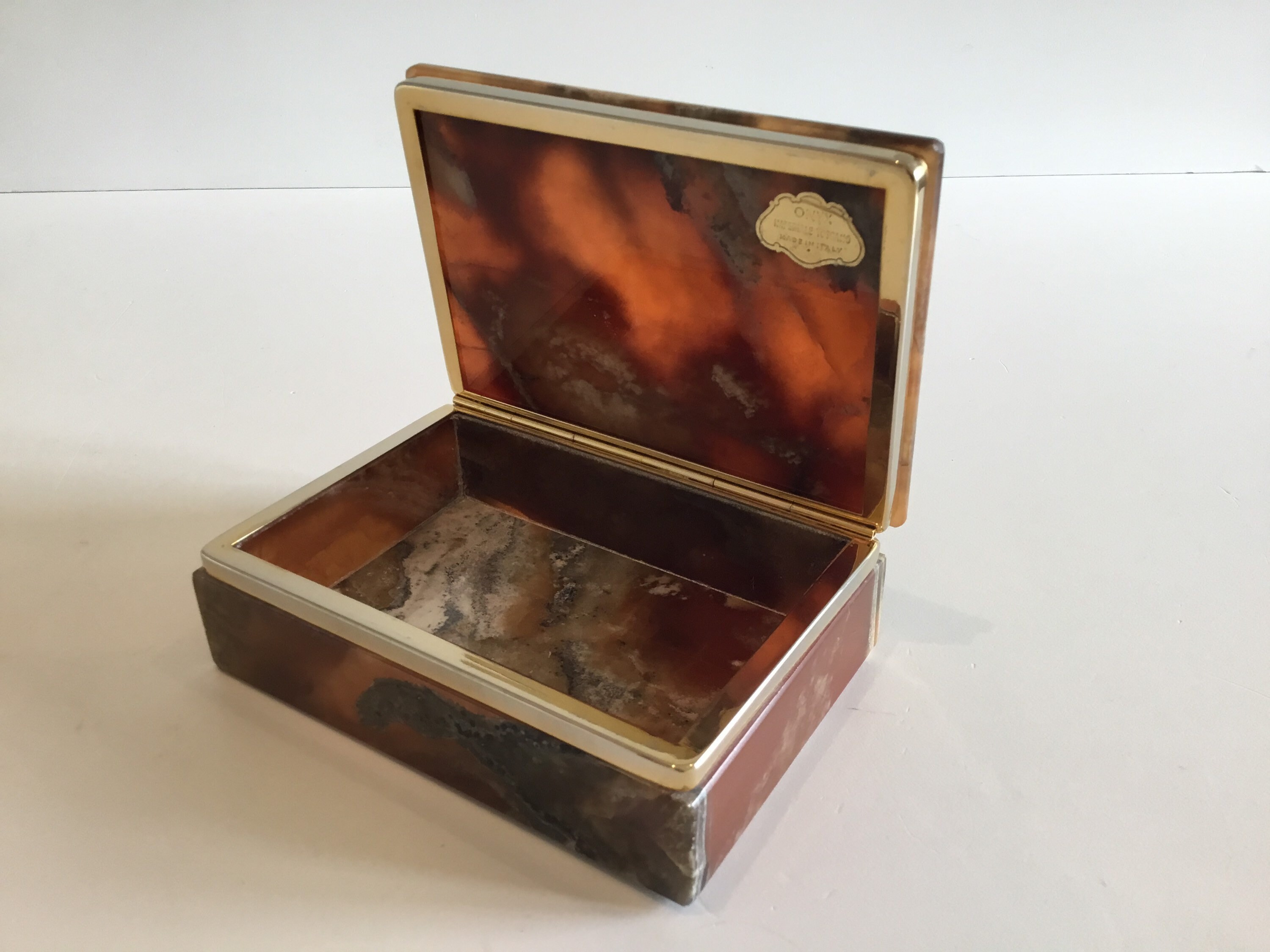 Vintage Onyx Box | 1950s Italian Imperial Tuscan Agate, Gold Plated Cigarette Case — photo 5 of 9