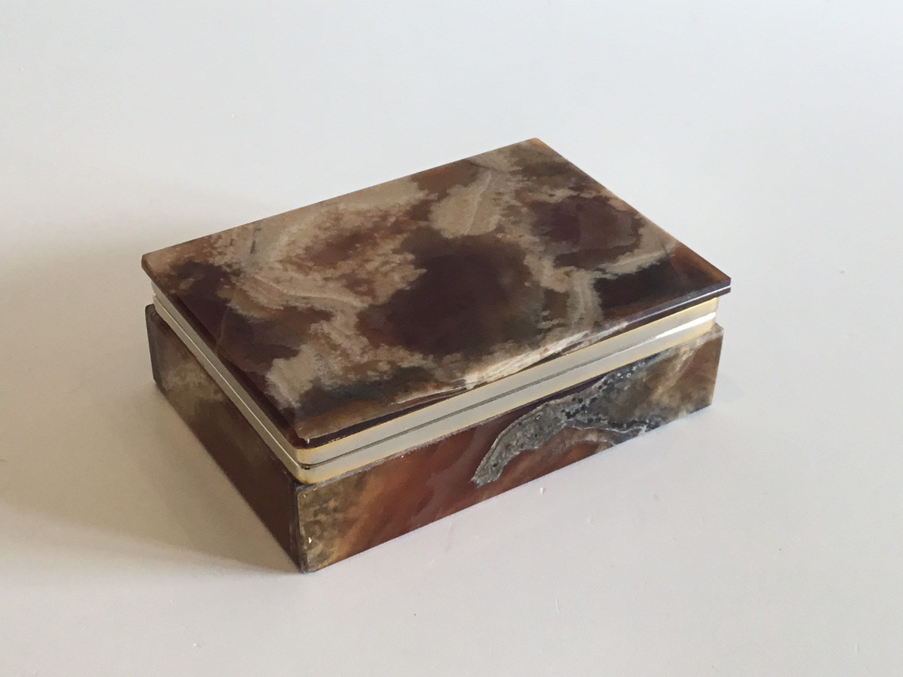 Vintage Onyx Box | 1950s Italian Imperial Tuscan Agate, Gold Plated Cigarette Case — photo 6 of 9