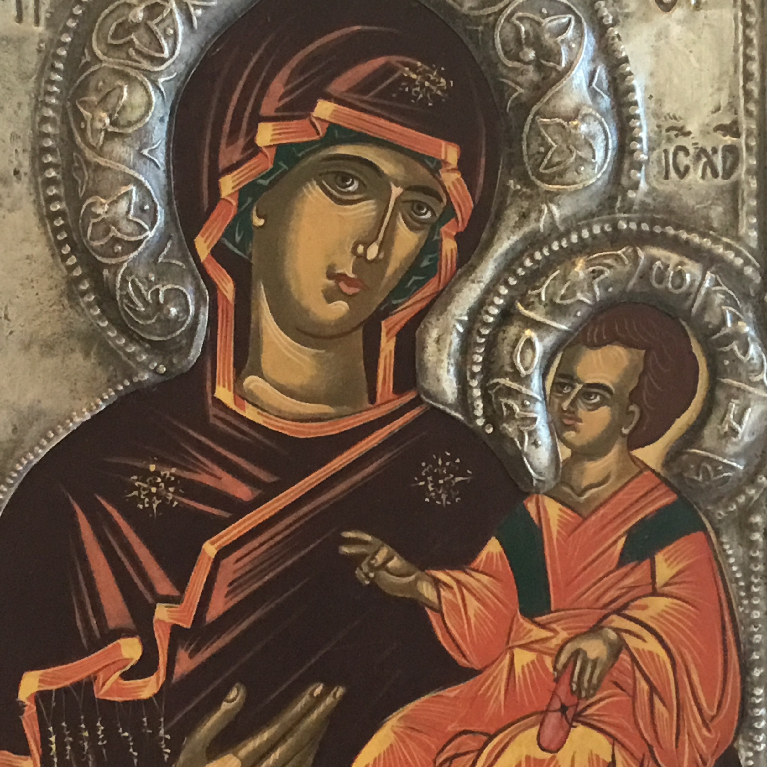 Vintage Greek Icon – Saint Mary Odigitria (1950s) Madonna with Child, Silver-Plated Wood Panel — photo 5 of 10