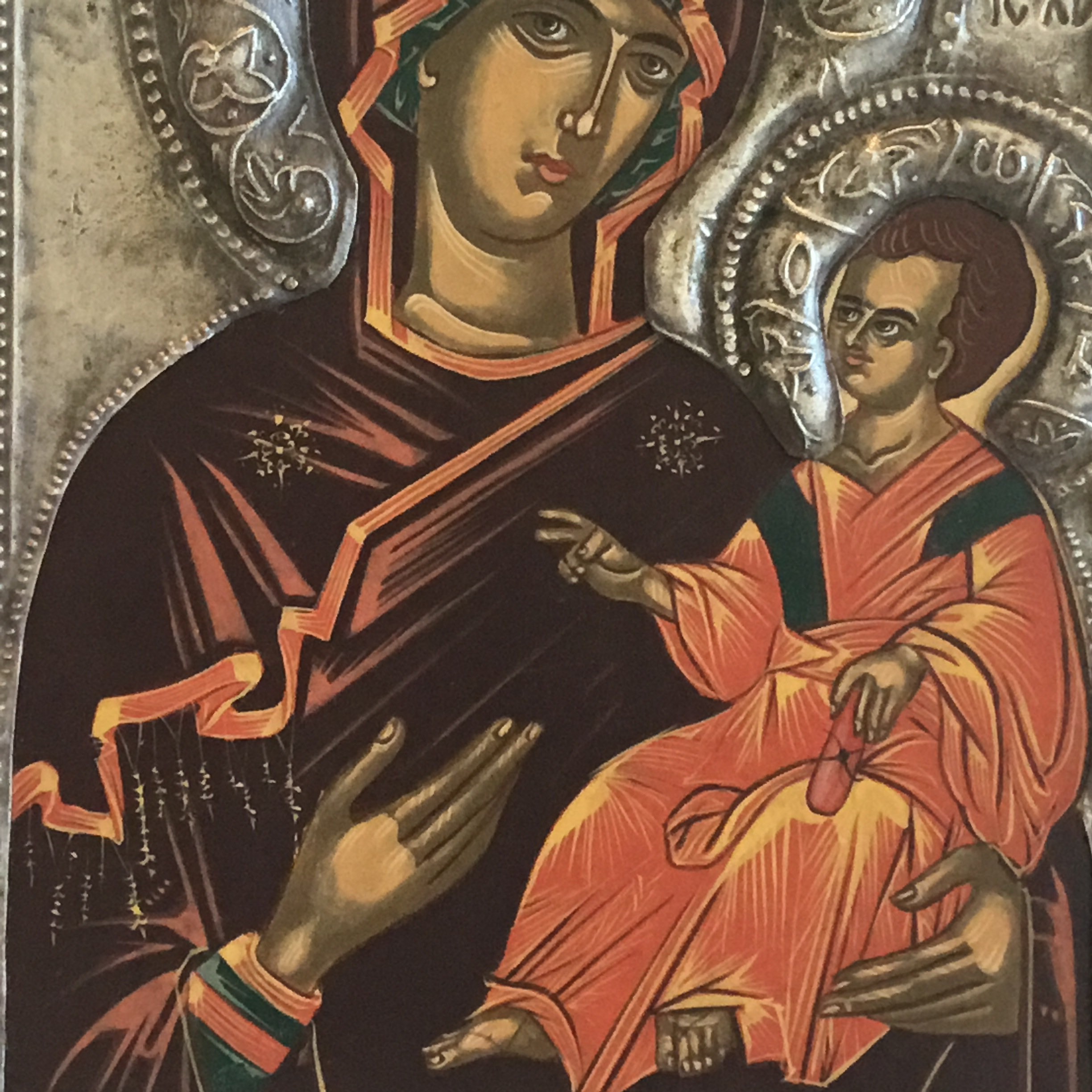 Vintage Greek Icon – Saint Mary Odigitria (1950s) Madonna with Child, Silver-Plated Wood Panel — photo 7 of 10