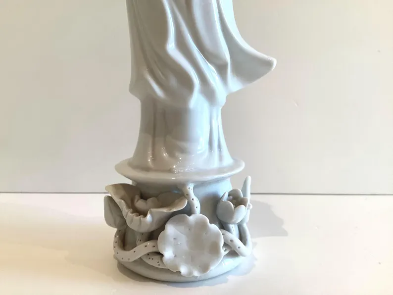 Vintage Porcelain Sculpture | 1950s Chinese Guan Yin Goddess, Large Handmade Figurine, photo 8 of 8