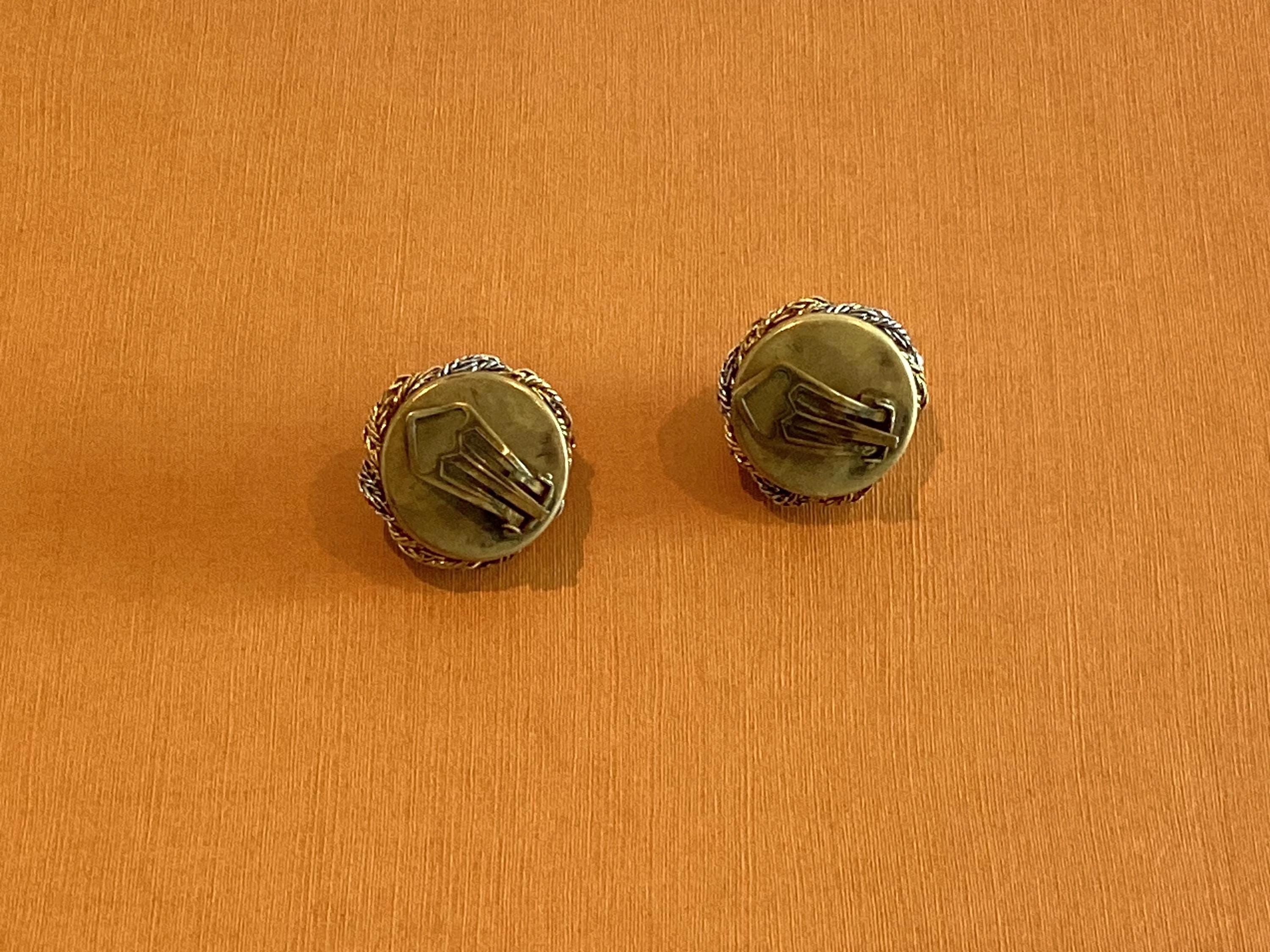 Vintage Earrings | 1940s Art Deco Two-Tone Rope Knot Clip-On, French Craftsmanship — photo 5 of 5