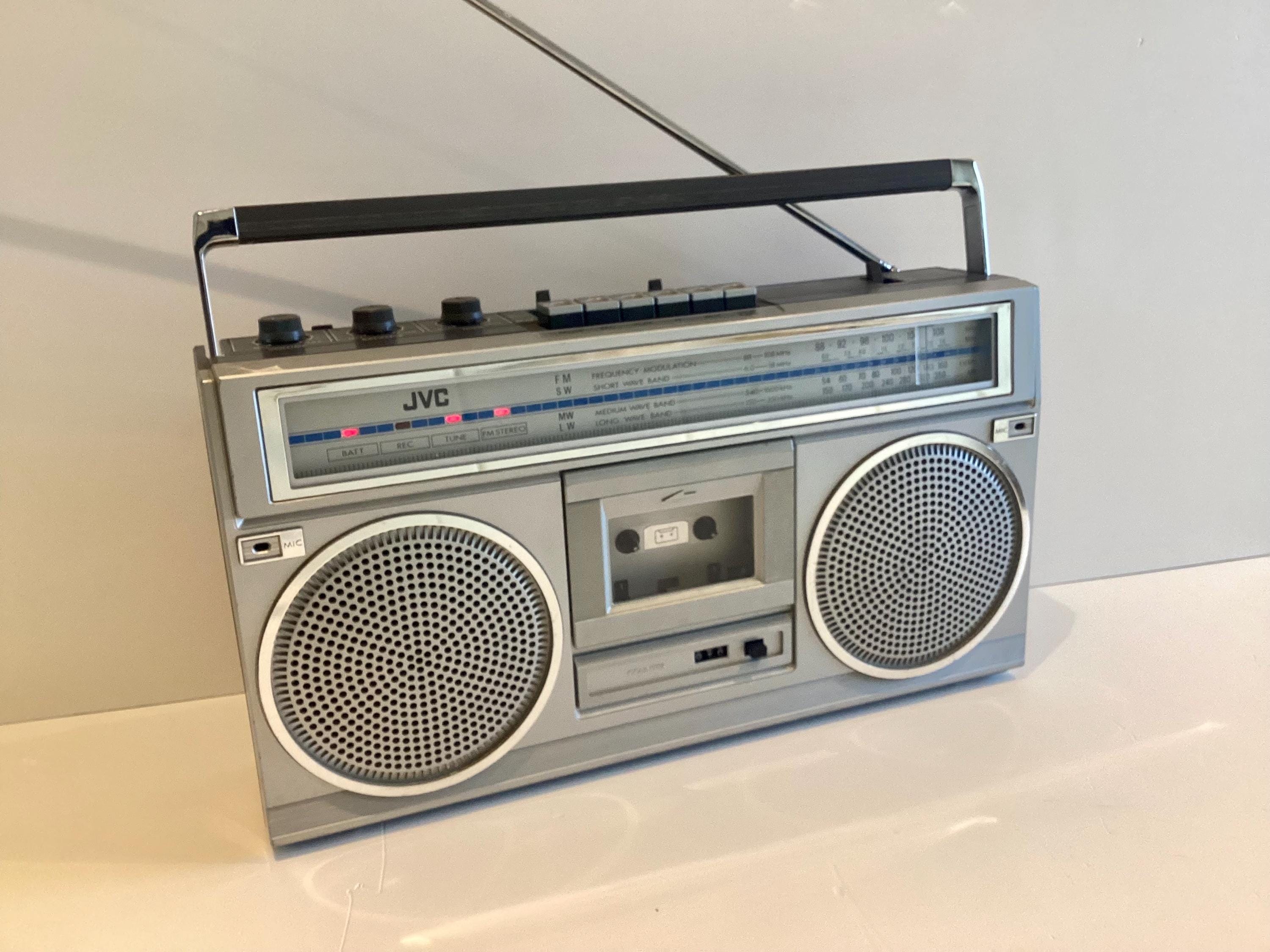 Vintage Boombox | JVC RC- 555 L (Japan 1980s) Stereo Radio Cassette Recorder, Working — photo 2 of 11